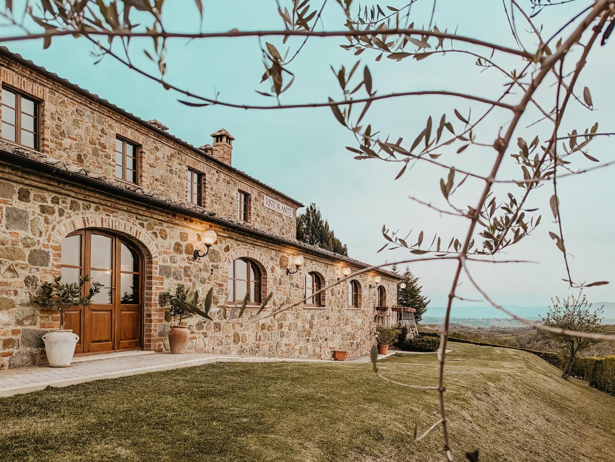 Poggio Paradiso Resort & Spa Montefollonico Dış mekan fotoğraf