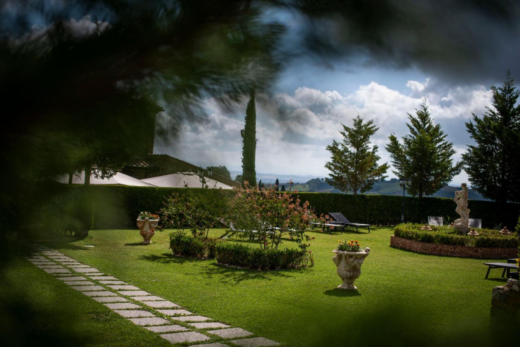 Poggio Paradiso Resort & Spa Montefollonico Dış mekan fotoğraf